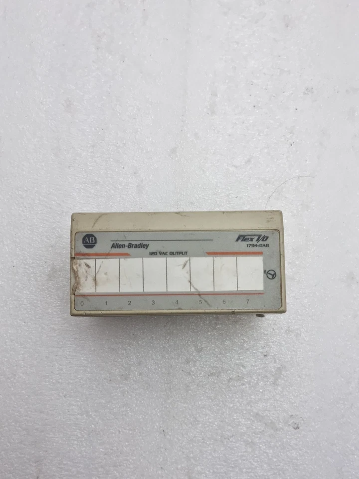 AllenBradley 1794-OA8 FlexIo Output Module Ser A Made In U.S.A